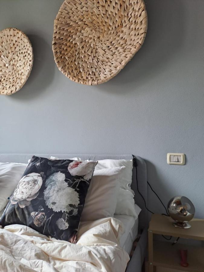 Pontida 27 Bed & Breakfast Bergamo Bagian luar foto